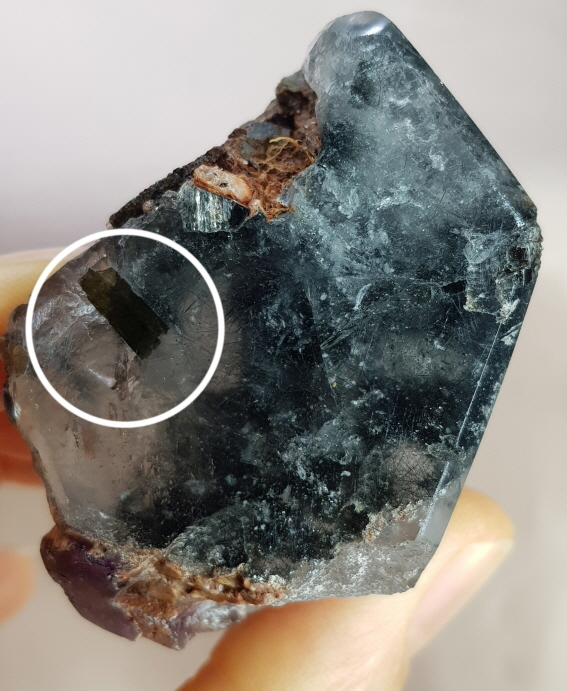 투르말리 네이티드, 자수정,운모 형성 수정원석