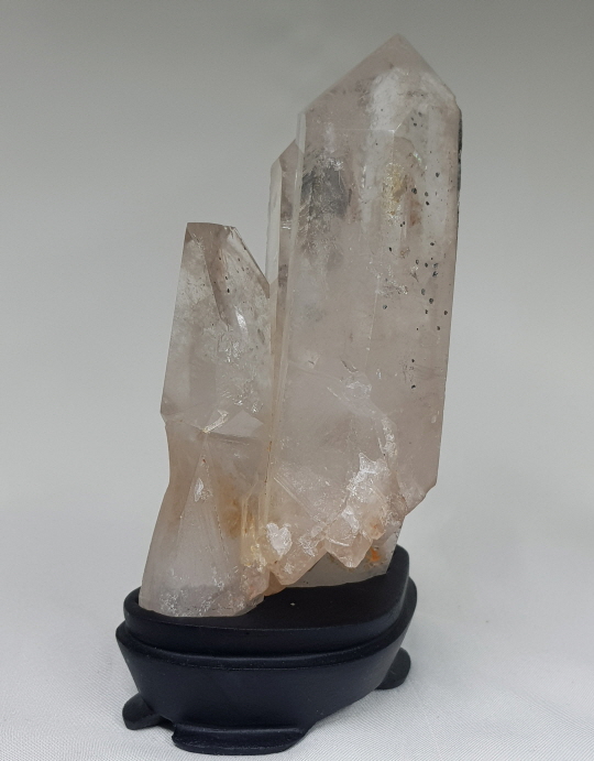 더블 터미네이트 쿼츠(Double-Terminated Quartz)