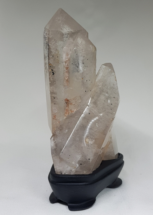 더블 터미네이트 쿼츠(Double-Terminated Quartz)