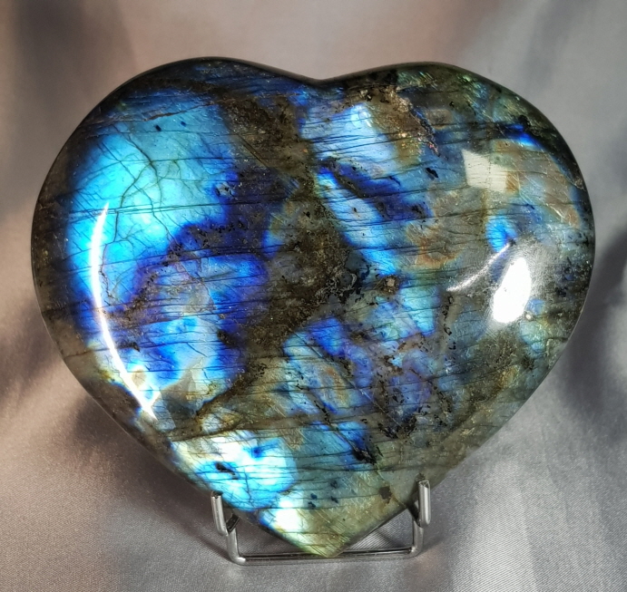 빛좋은 라브라도라이트 큰하트형