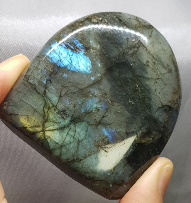 라브라도라이트입석형