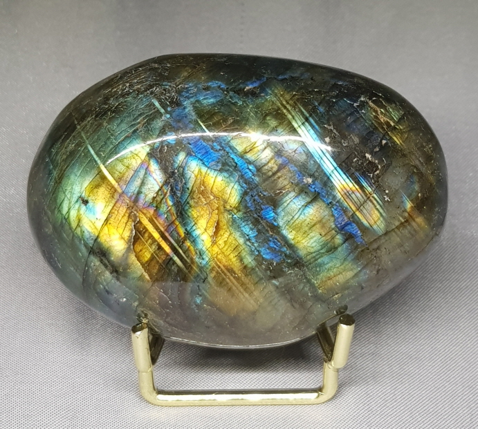 라브라도라이트 원석