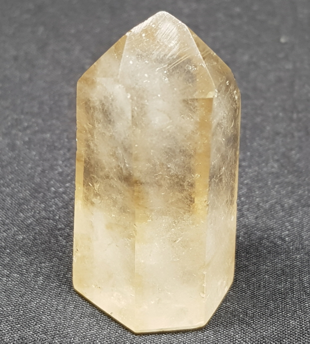 황수정 작은육각주