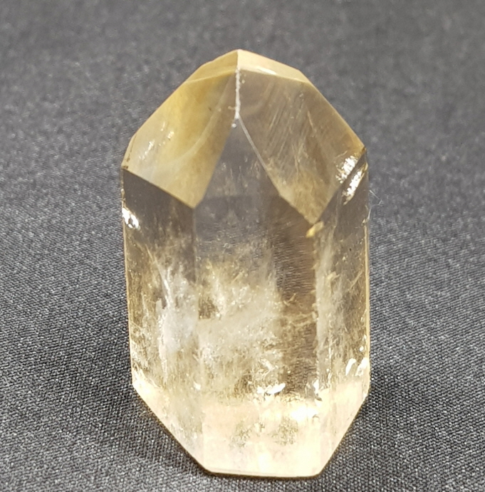 황수정 작은육각주