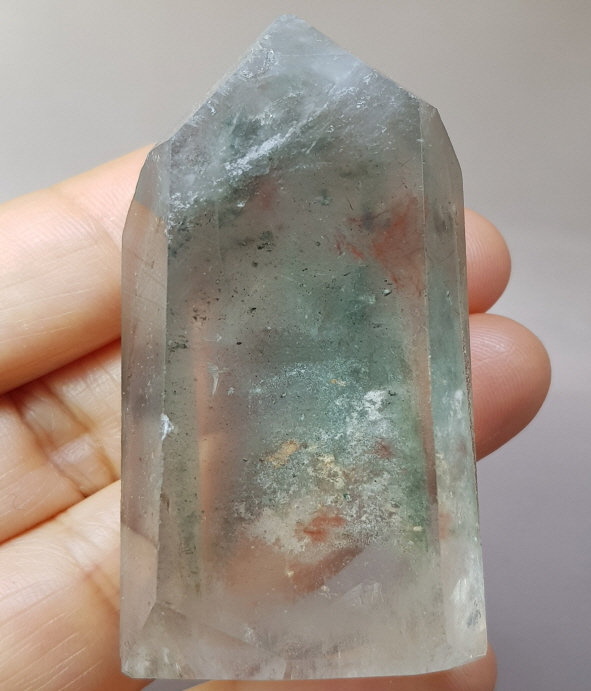 녹색클로라이트펜텀육각주