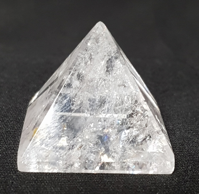 백수정피라미드형