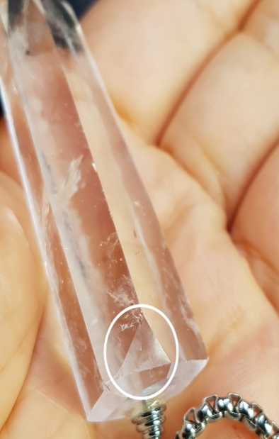 백수정육각주펜던트